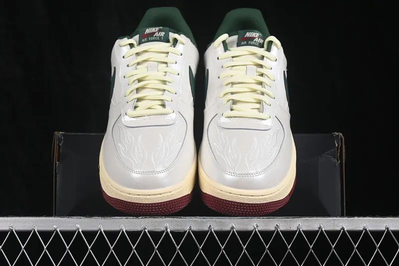 All categories Nk Air Force 1 Air Force series Nk Air Force 1 Low Air Force low-top J version Nike Air Force 1'07 Low Air Force 1 low-top casual sneakers IR5896-030